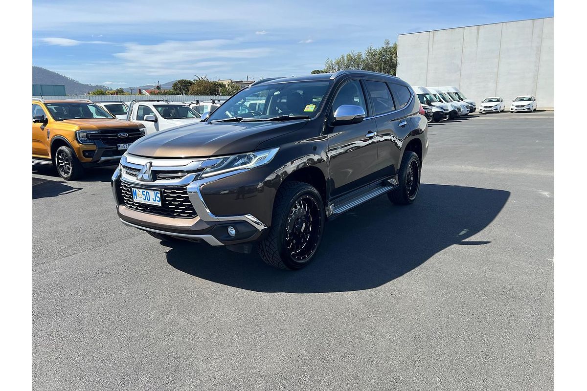 2016 Mitsubishi Pajero Sport GLS QE
