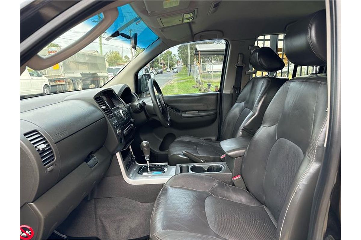 2013 Nissan NAVARA ST-X 550 (4x4) D40 MY12
