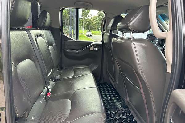 2013 Nissan NAVARA ST-X 550 (4x4) D40 MY12