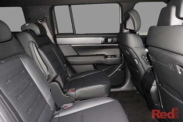 2025 Hyundai Santa Fe Hybrid Calligraphy MX5.V1