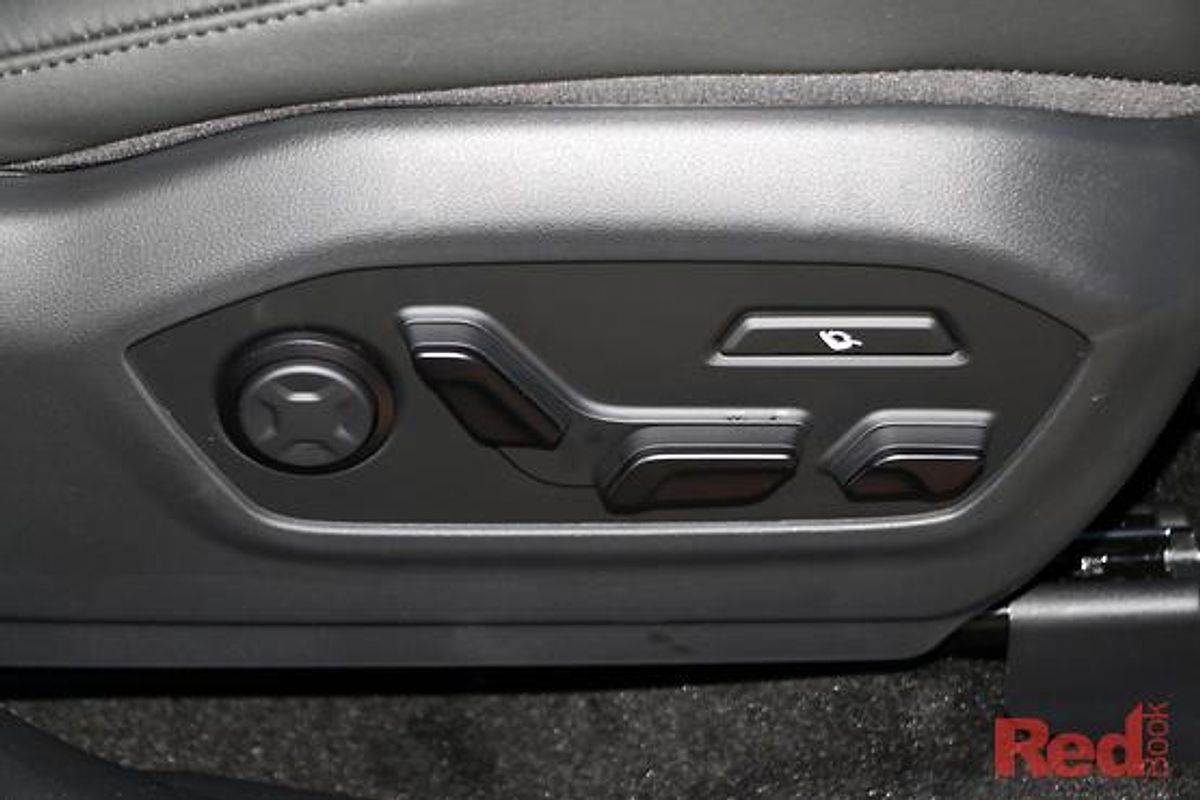 2025 Hyundai Santa Fe Hybrid Calligraphy MX5.V1