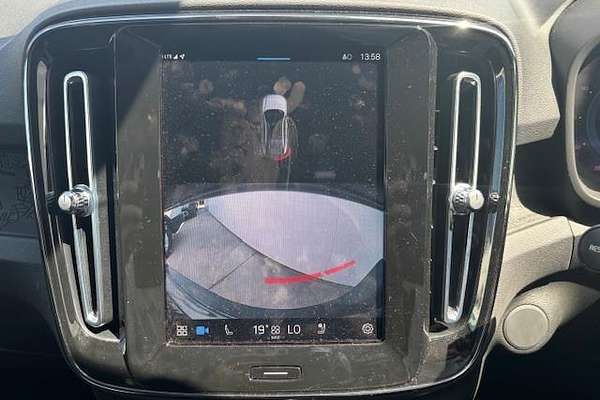2022 Volvo C40 Recharge