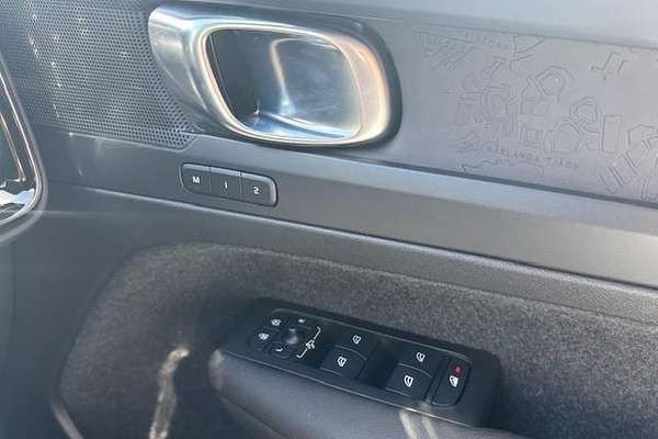 2022 Volvo C40 Recharge