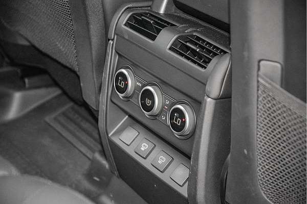 2024 Land Rover Defender 110 P300 S L663
