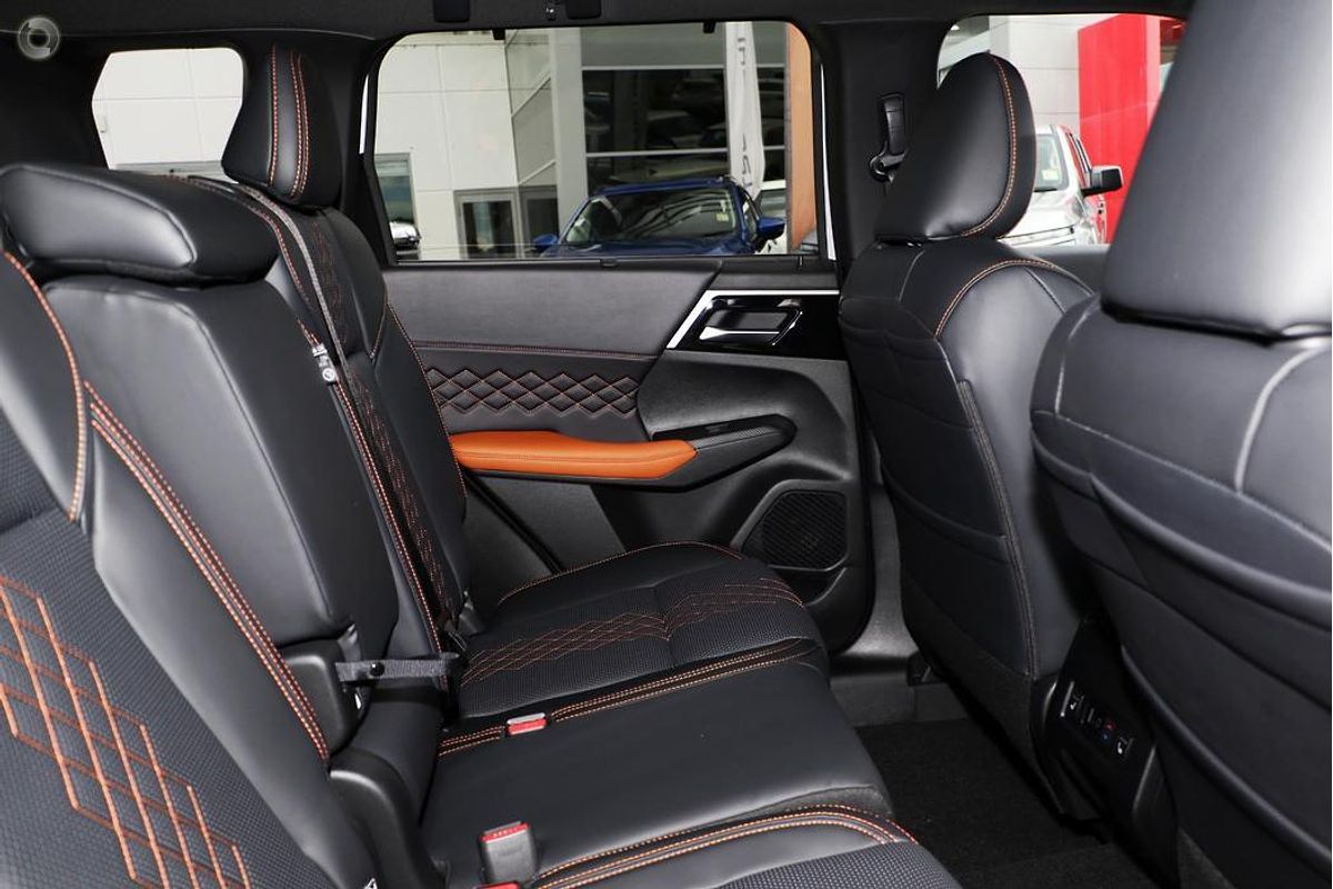 2024 Mitsubishi Outlander Exceed Tourer ZM