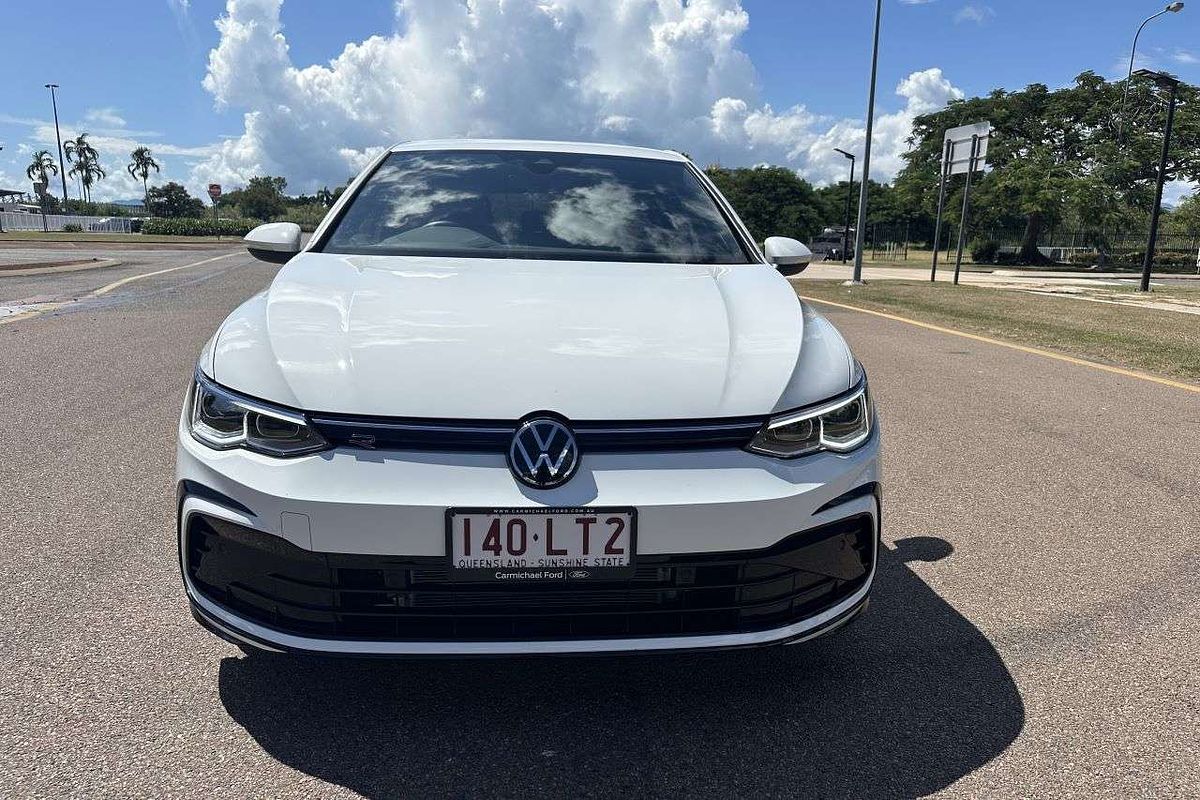2022 Volkswagen Golf 110TSI R-Line 8
