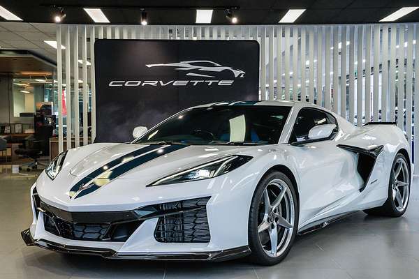 2024 Chevrolet Corvette E-Ray 3LZ C8