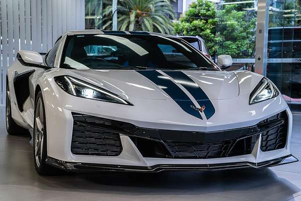 2024 Chevrolet Corvette E-Ray 3LZ C8