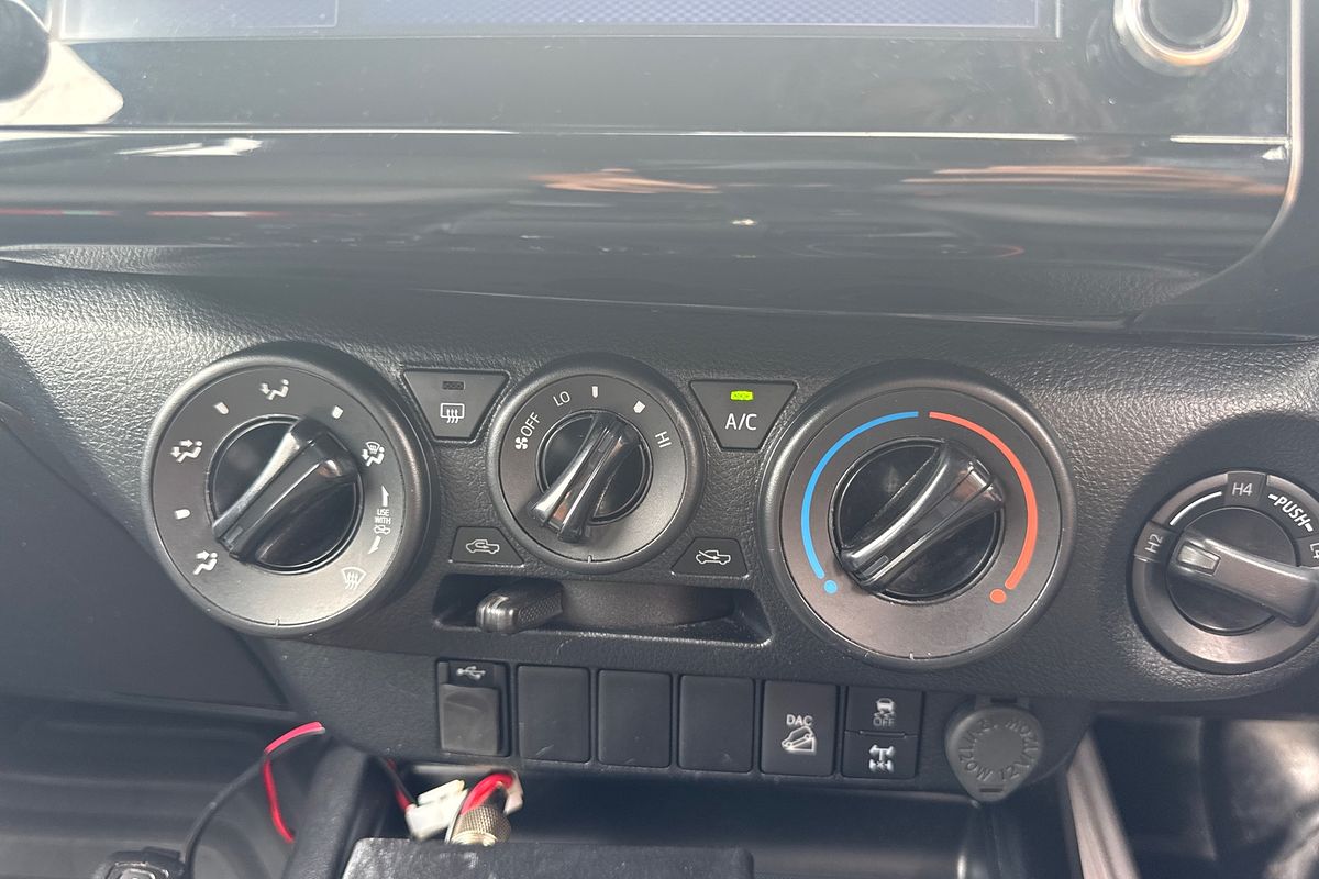 2021 Toyota Hilux SR GUN126R 4X4