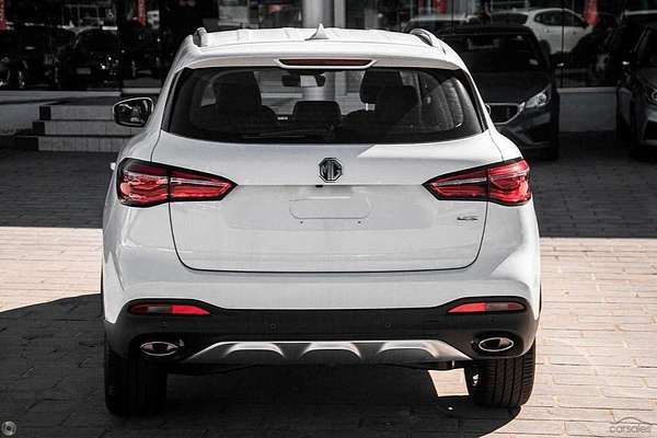 2024 MG HS Excite SAS23