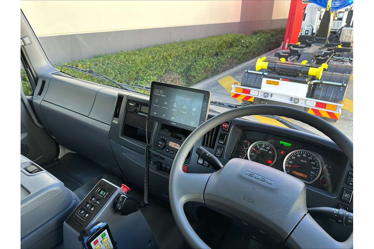 2024 Isuzu FYJ 300-350 AUTO XLWB Tilt Tray NO ADBLUE OR DPD  8x4