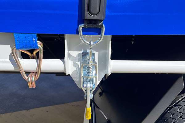 2025 Isuzu FVL 240-300 AUTO LWB Freightpack NO ADBLUE  LWB