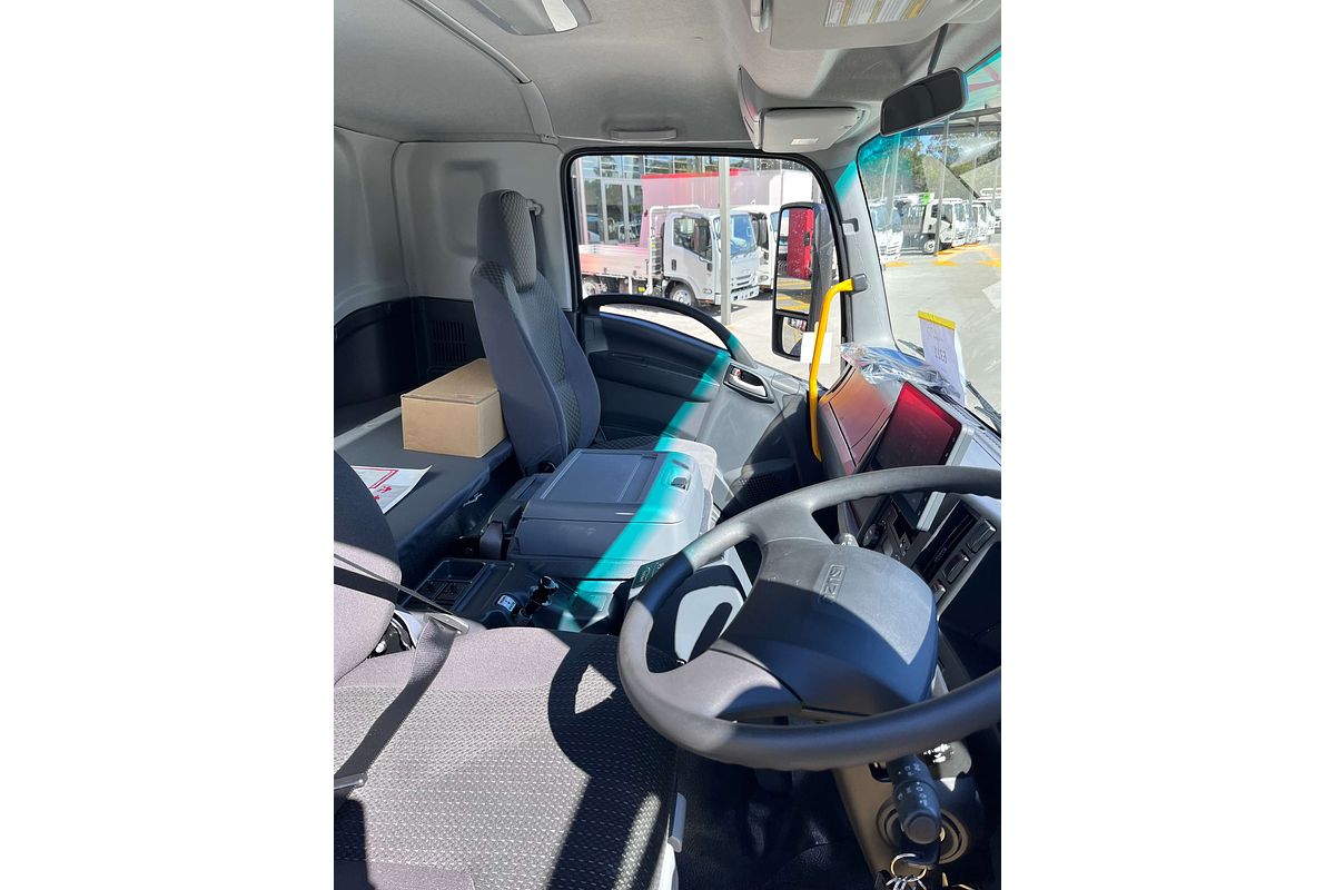 2025 Isuzu FVL 240-300 AUTO LWB Freightpack NO ADBLUE  LWB