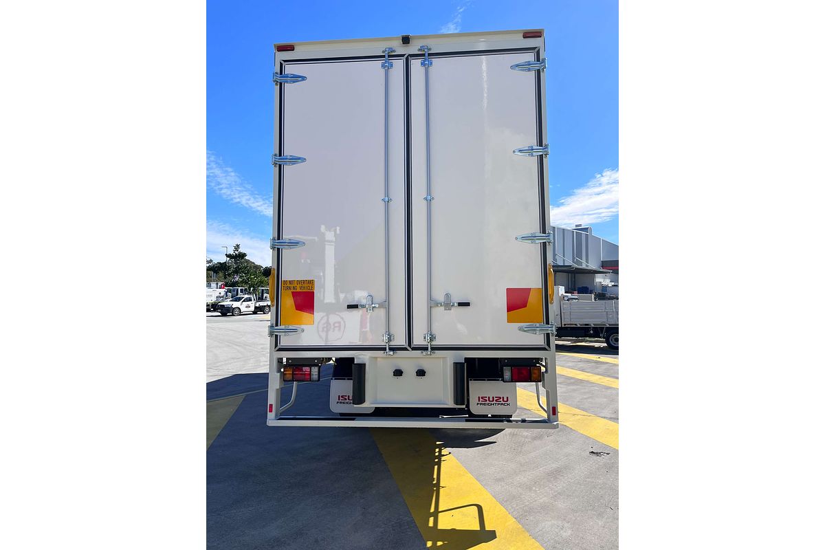 2025 Isuzu FVL 240-300 AUTO LWB Freightpack NO ADBLUE  LWB