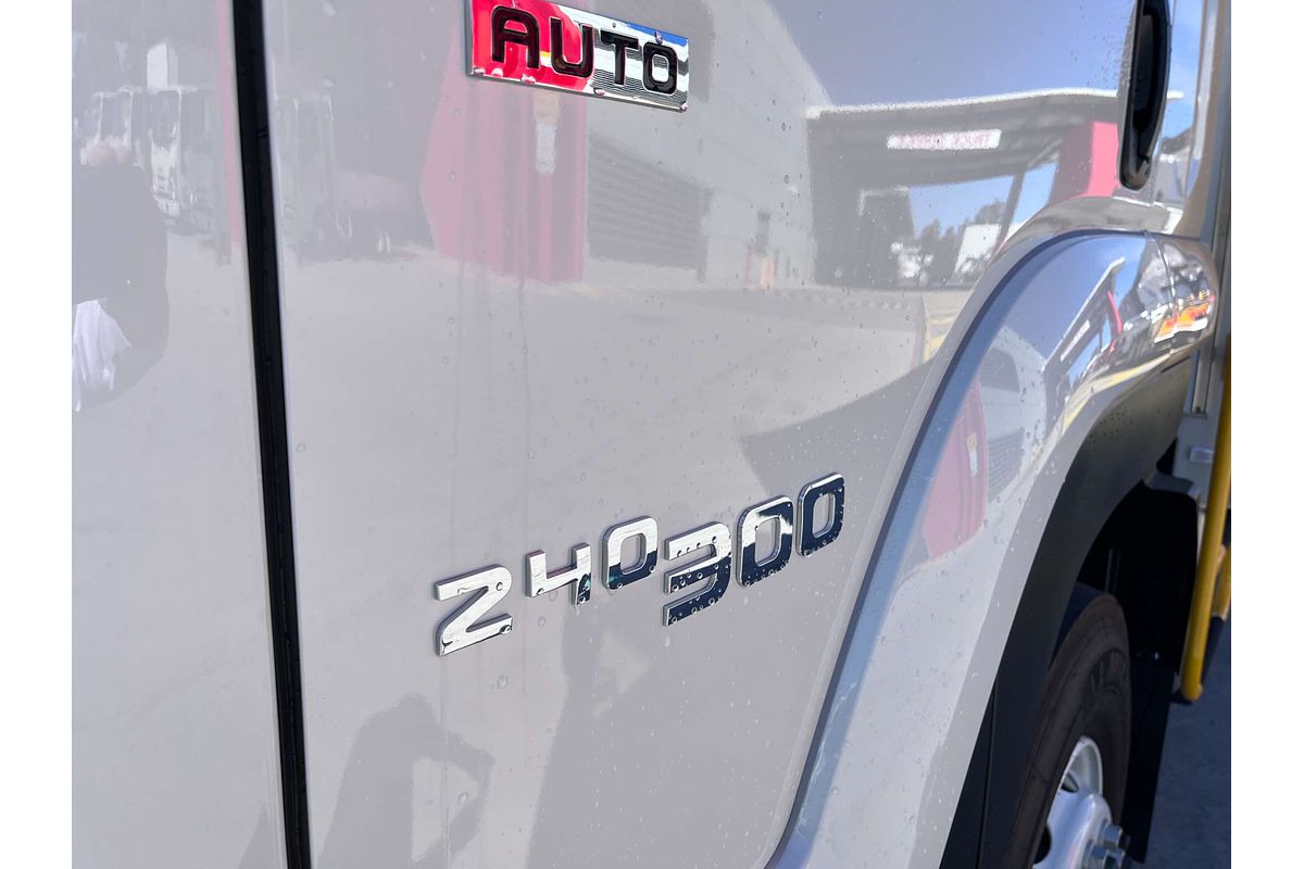 2025 Isuzu FVL 240-300 AUTO LWB Freightpack NO ADBLUE  LWB