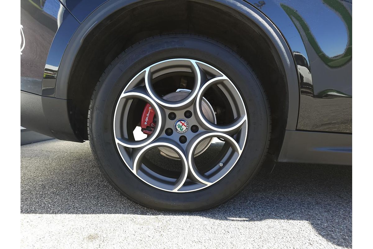 2020 Alfa Romeo Stelvio Sport Series 1