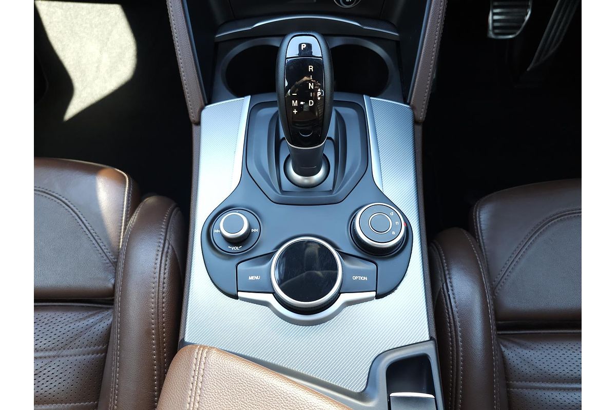 2020 Alfa Romeo Stelvio Sport Series 1