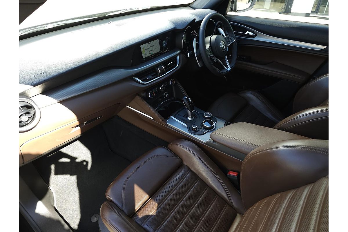 2020 Alfa Romeo Stelvio Sport Series 1