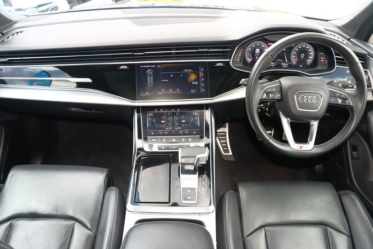 2023 Audi Q7 55 TFSI S line 4M