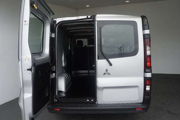 2022 Mitsubishi Express GLX SN SWB