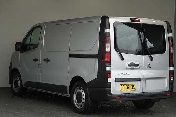 2022 Mitsubishi Express GLX SN SWB
