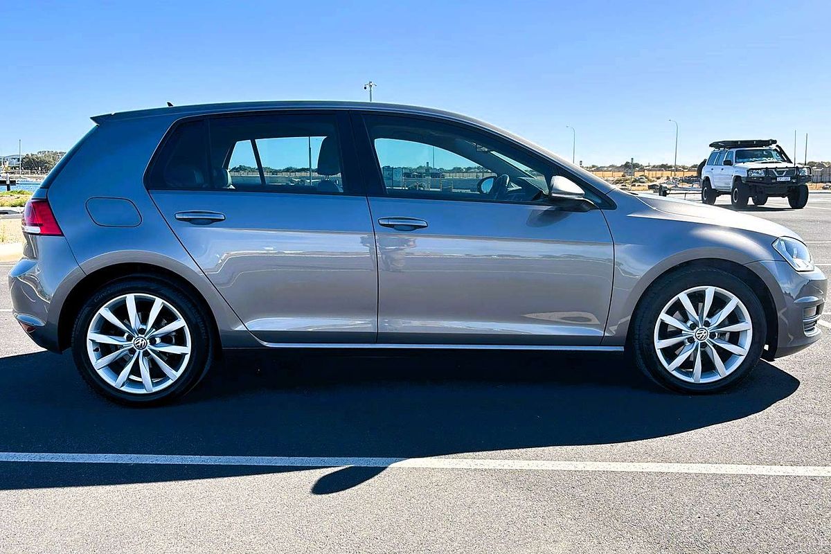 2014 Volkswagen Golf 103TSI Highline 7
