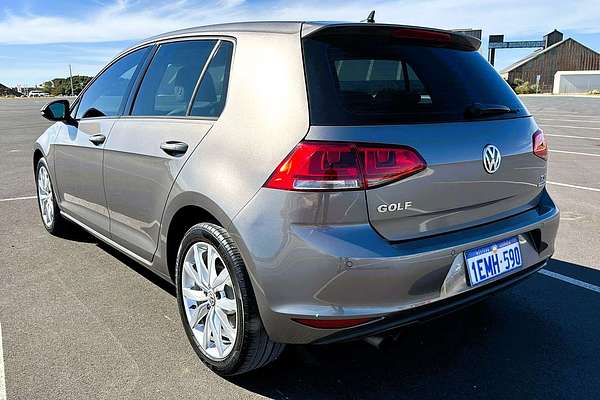 2014 Volkswagen Golf 103TSI Highline 7
