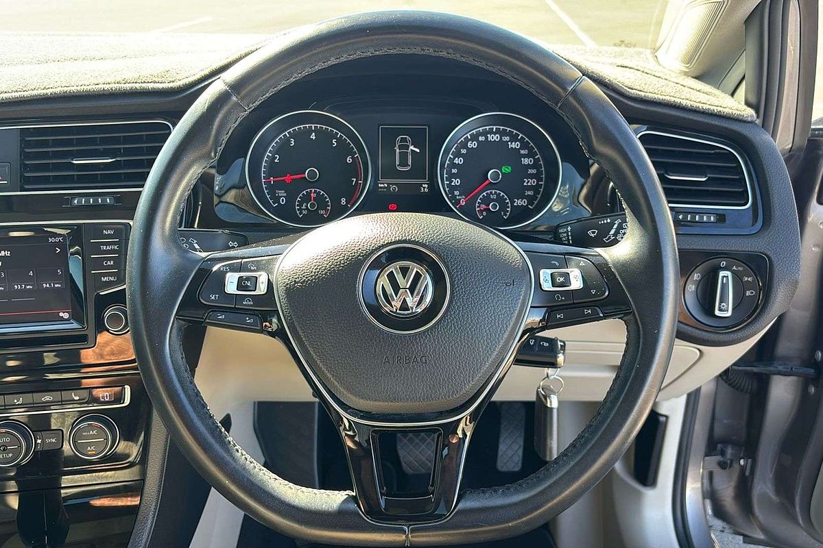 2014 Volkswagen Golf 103TSI Highline 7
