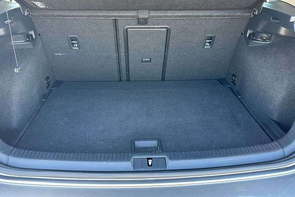 2014 Volkswagen Golf 103TSI Highline 7