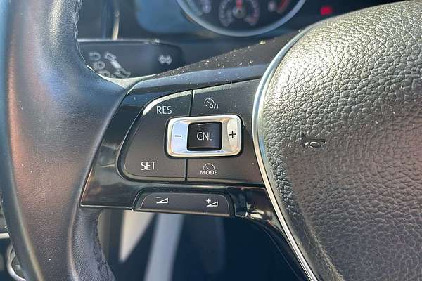 2014 Volkswagen Golf 103TSI Highline 7