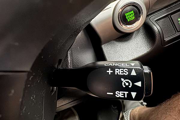 2016 Toyota Camry Atara S ASV50R