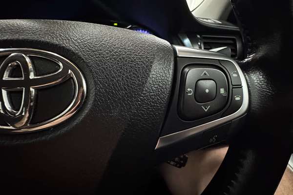 2016 Toyota Camry Atara S ASV50R