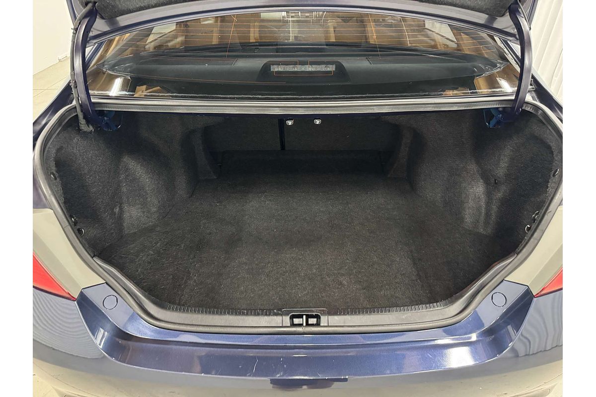 2016 Toyota Camry Atara S ASV50R
