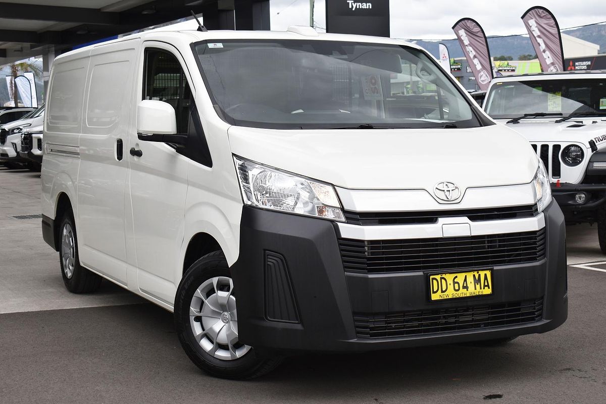 2022 Toyota Hiace GDH300R LWB