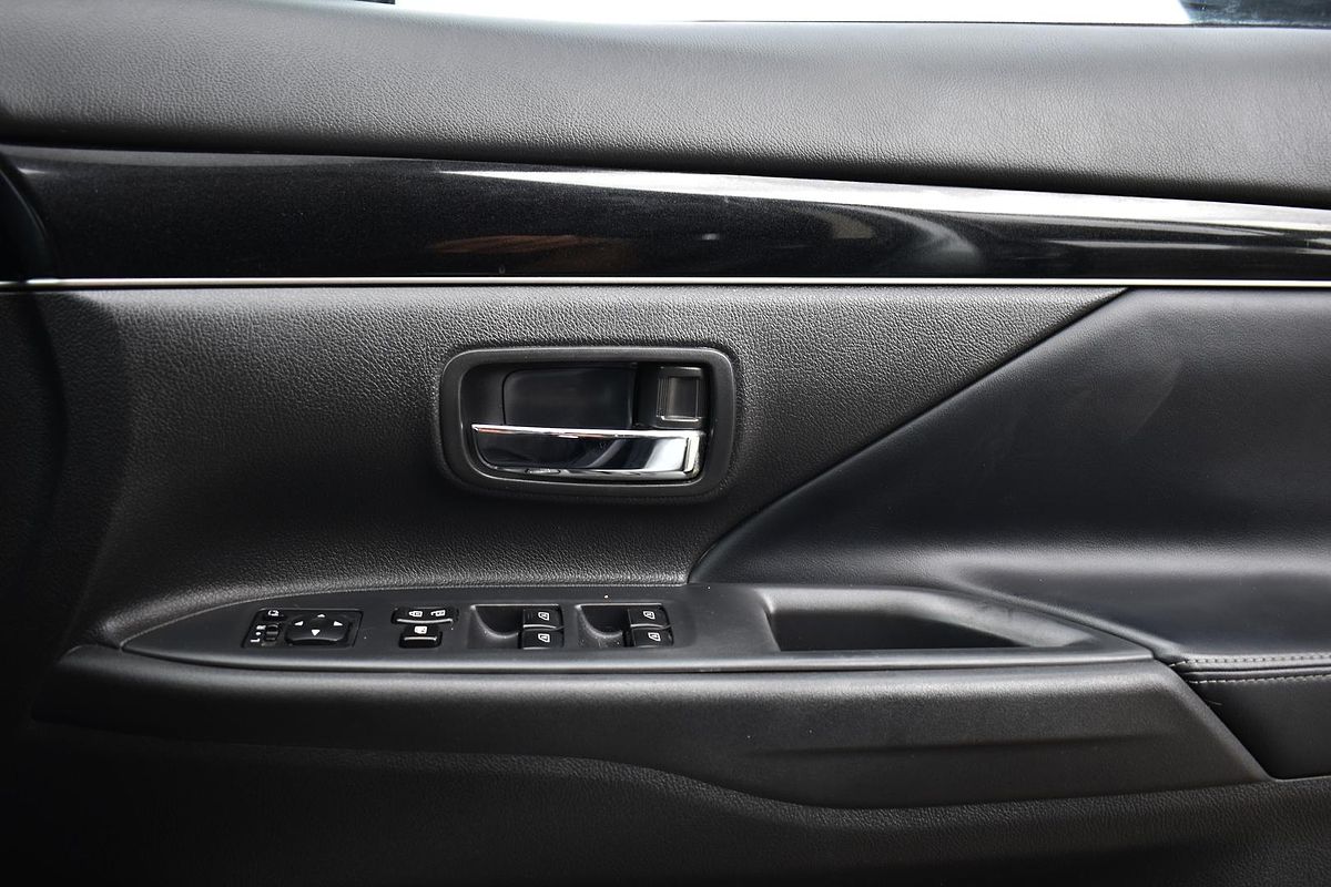 2019 Mitsubishi Outlander LS ZL