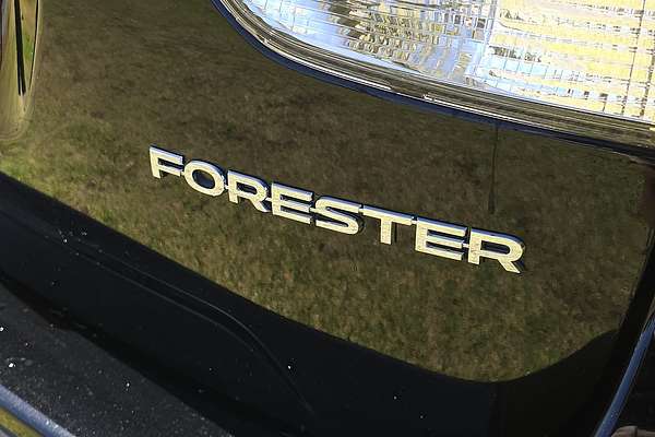 2024 Subaru Forester 2.5i Premium S5