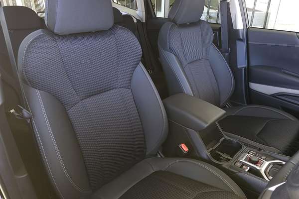 2024 Subaru Forester 2.5i Premium S5