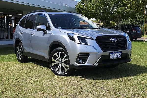 2024 Subaru Forester 2.5i Premium S5