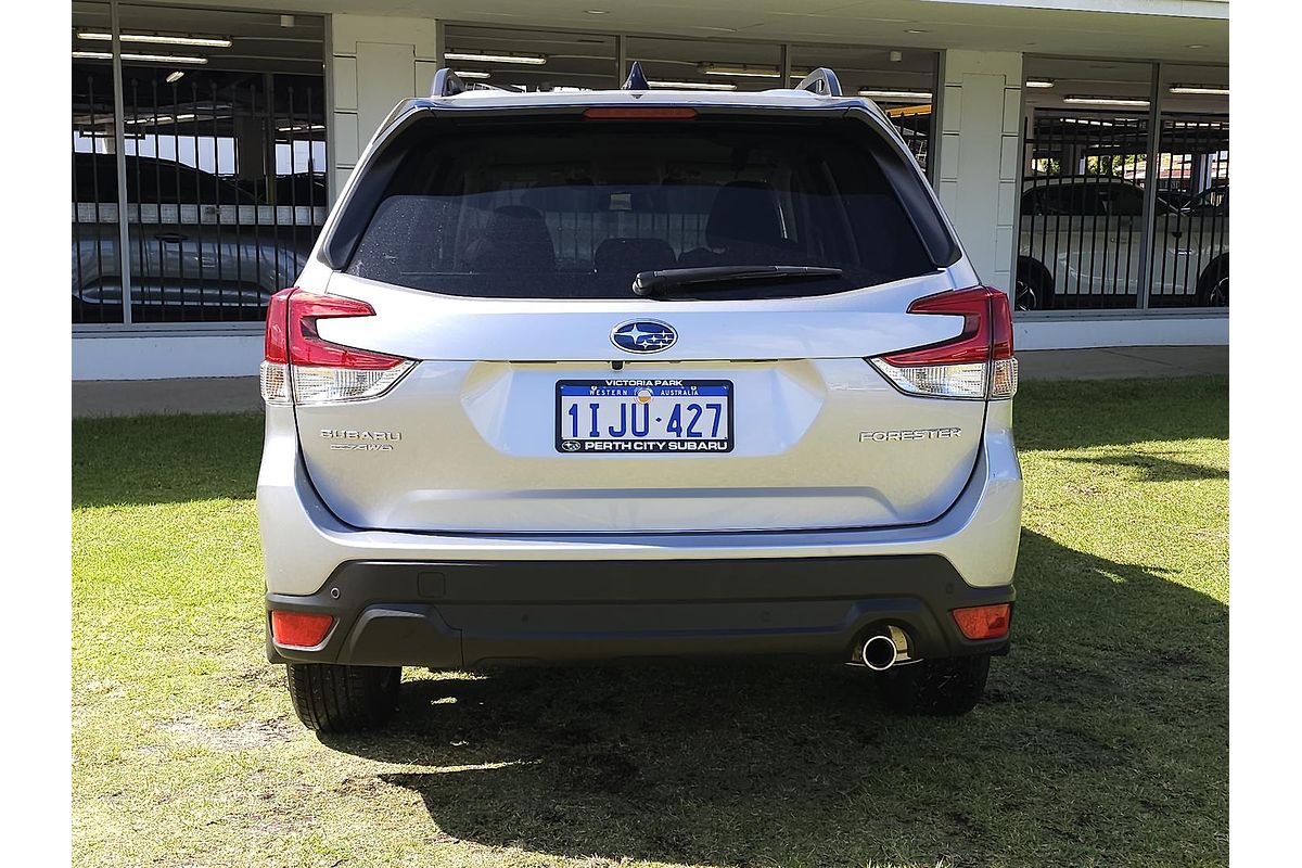 2024 Subaru Forester 2.5i Premium S5