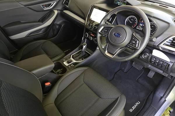 2024 Subaru Forester 2.5i Premium S5