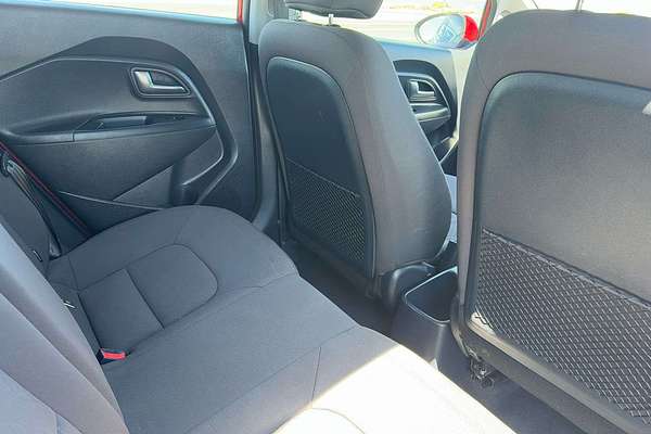 2015 Kia Rio S UB