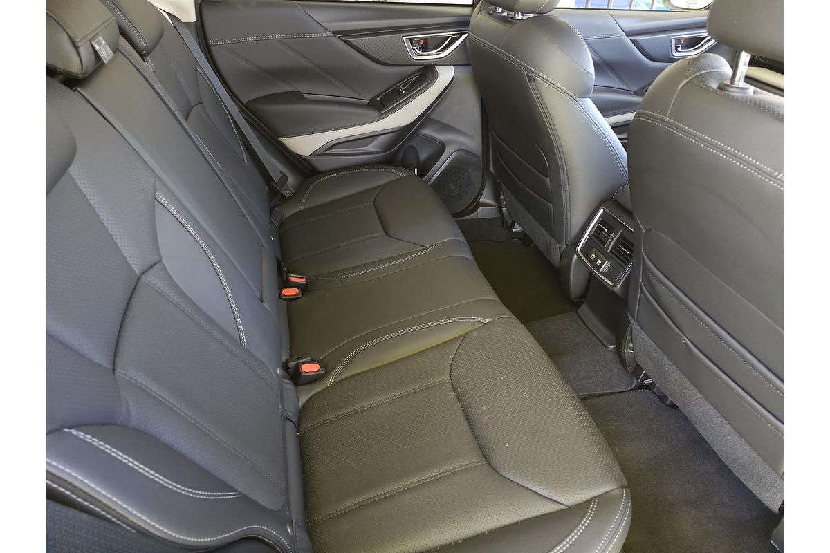 2024 Subaru Forester 2.5i-S S5