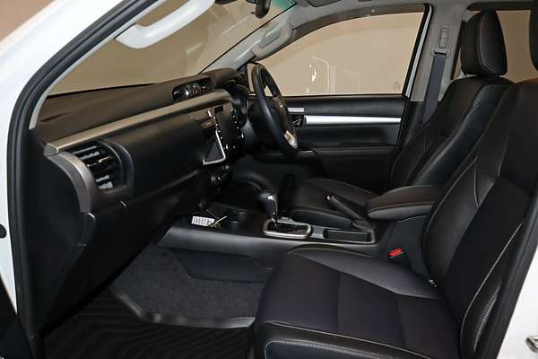 2023 Toyota Hilux SR5 GUN126R 4X4