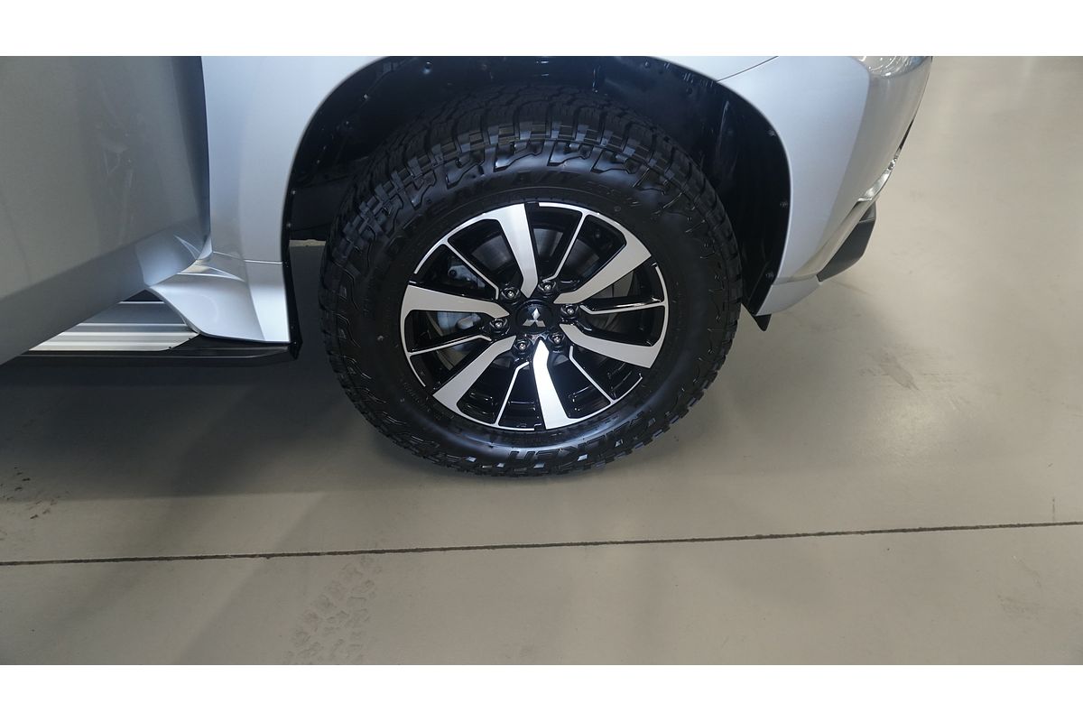 2016 Mitsubishi Pajero Sport GLS QE
