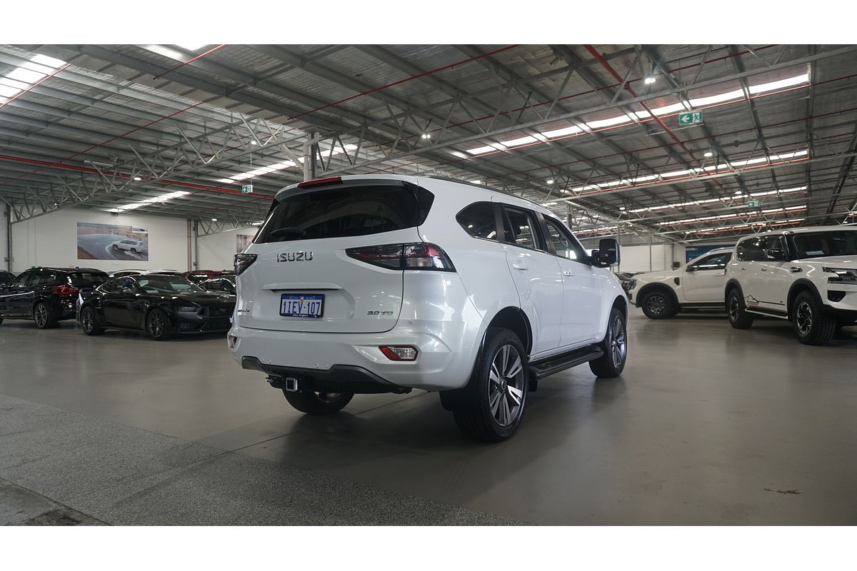 2024 Isuzu MU-X LS-T