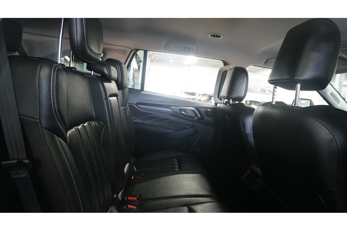 2024 Isuzu MU-X LS-T
