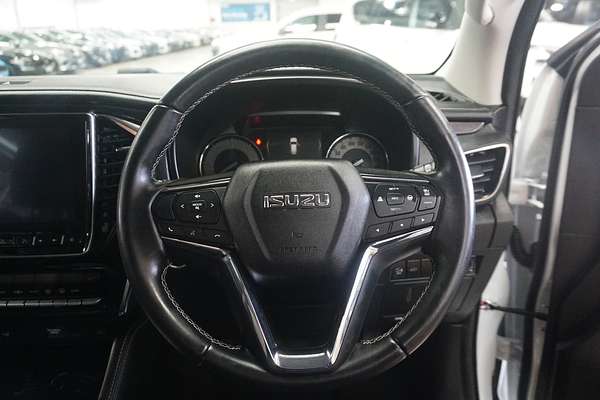 2024 Isuzu MU-X LS-T