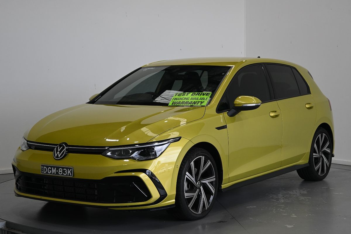 2023 Volkswagen Golf 110TSI R-Line 8