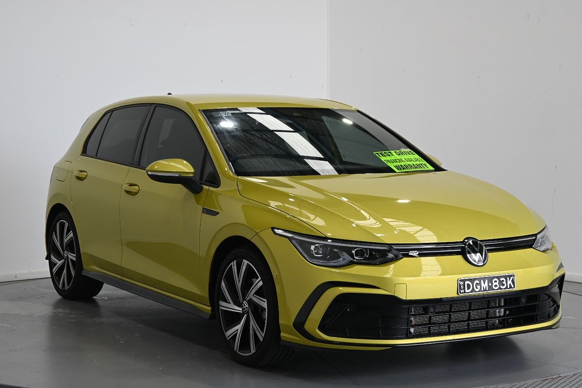 2023 Volkswagen Golf 110TSI R-Line 8