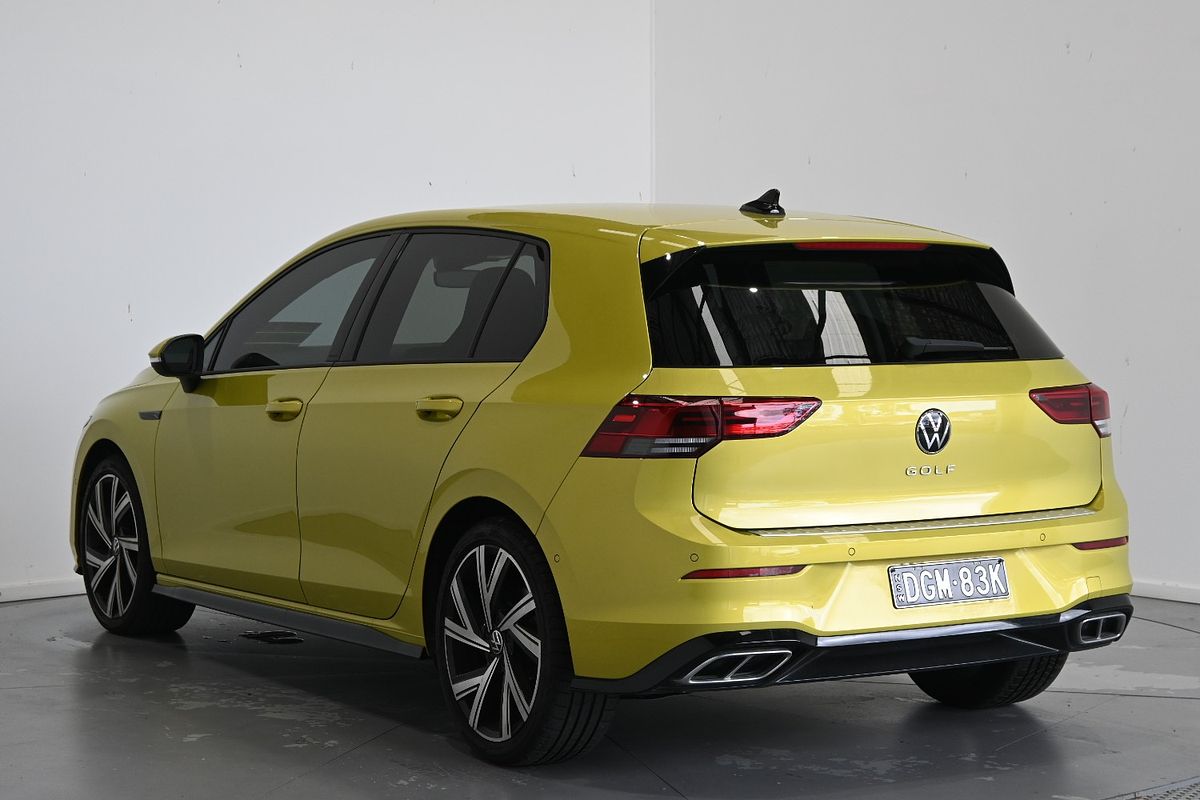 2023 Volkswagen Golf 110TSI R-Line 8